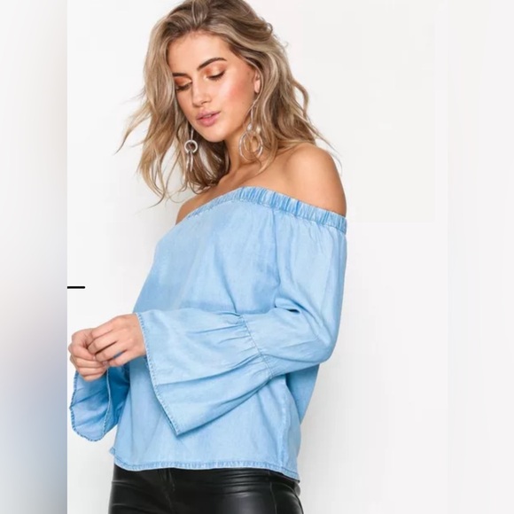 Calvin Klein off shoulder denim summer top size small - Picture 2 of 10